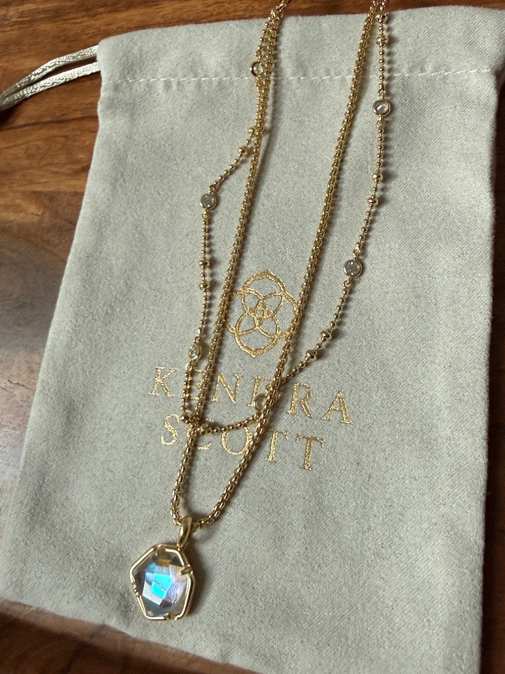Kendra Scott Gold Pendant Necklace with Dichroic glass pendant
